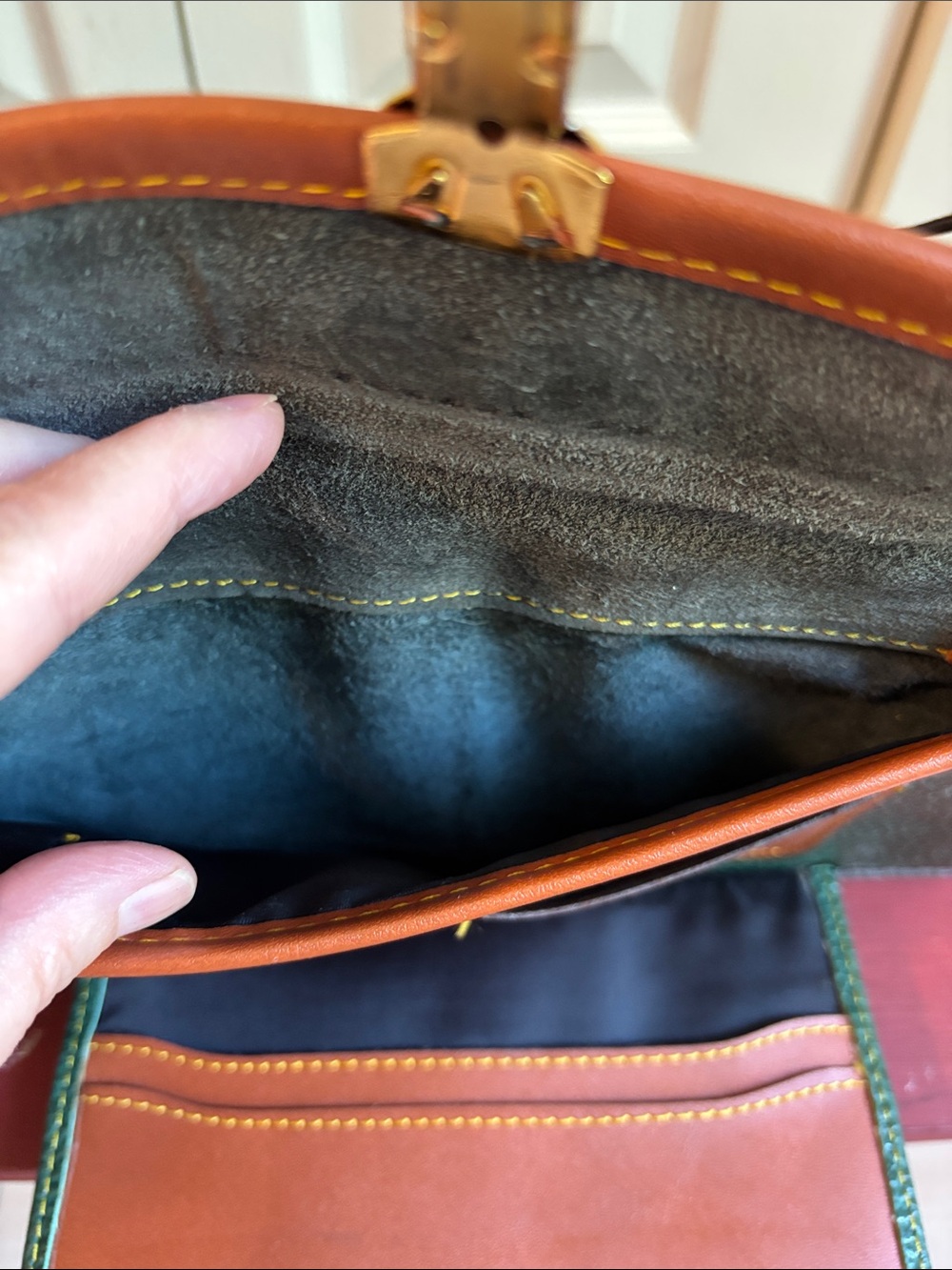 Dooney & Bourke Green and Tan Leather Satchel Shoulder crossbody Bag - Picture 6 of 15